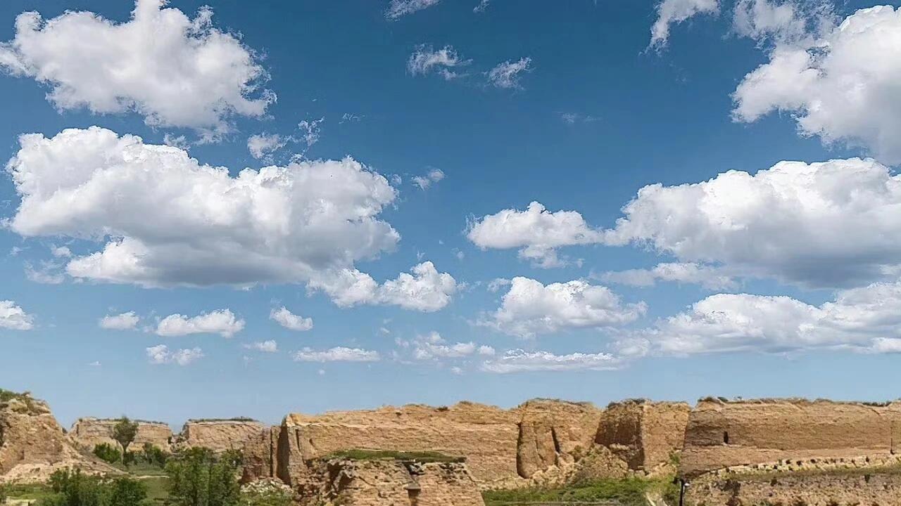 北魏雄主挥刀灭佛，百年后金身塑崖，云冈20窟藏玄机