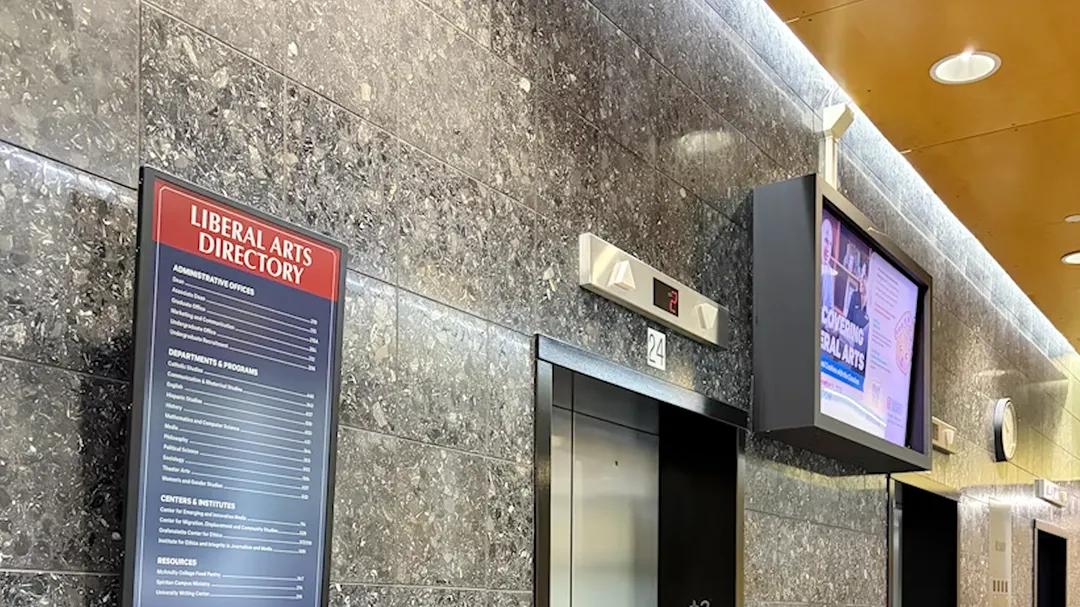 百年校园的“零碳”转身：当飞利浦电子墨水屏走入杜肯大学