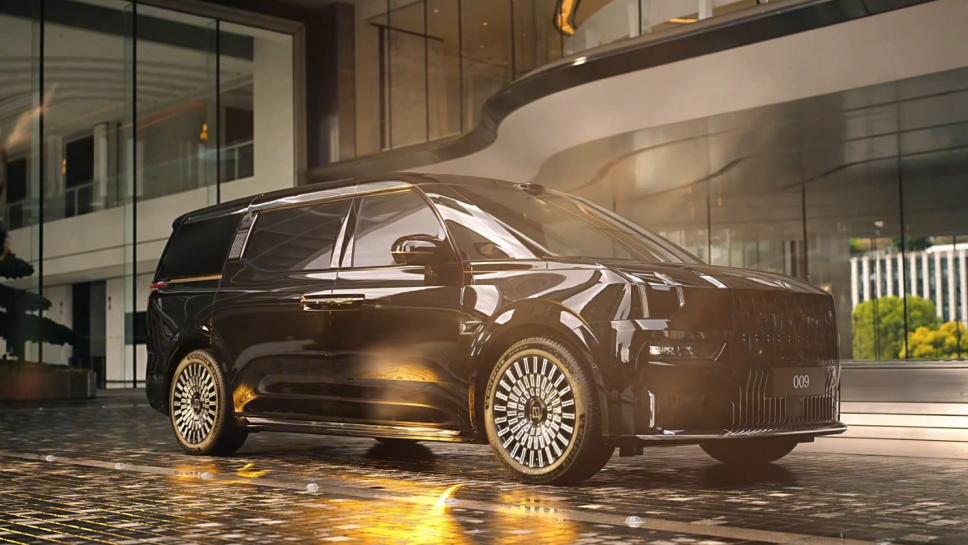 北京车展MPV新车云集，焕新极氪009归来仍无对手？