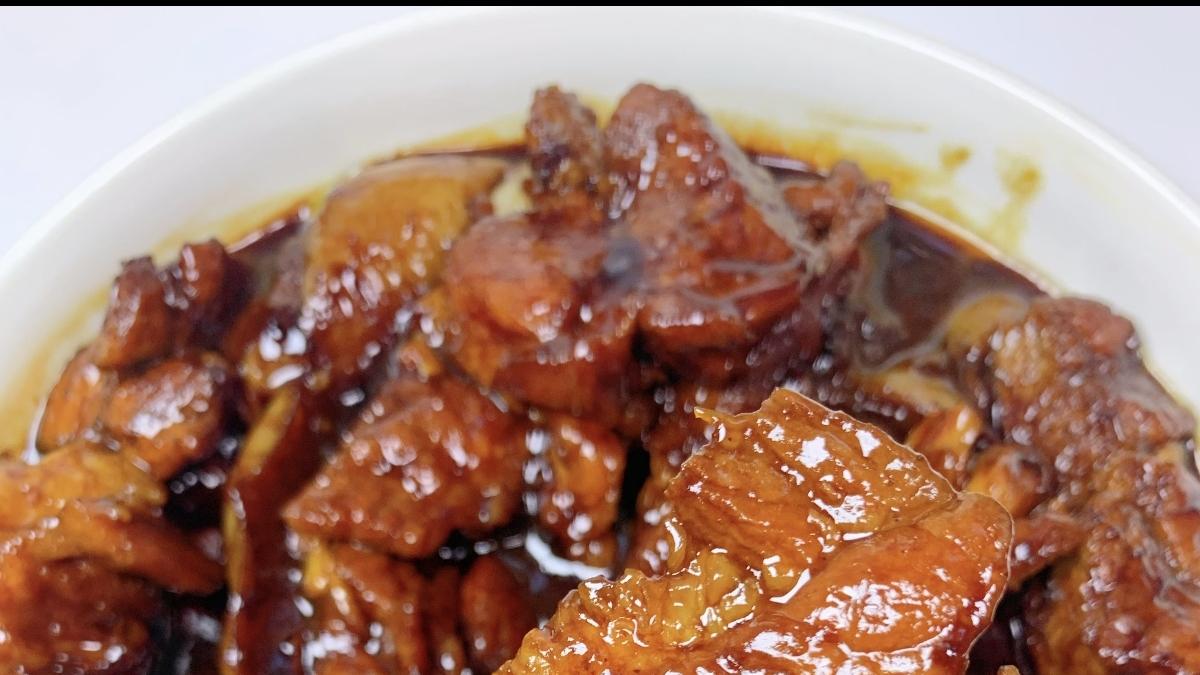 果香与肉香的交响：苹果炖猪排的家常魔法