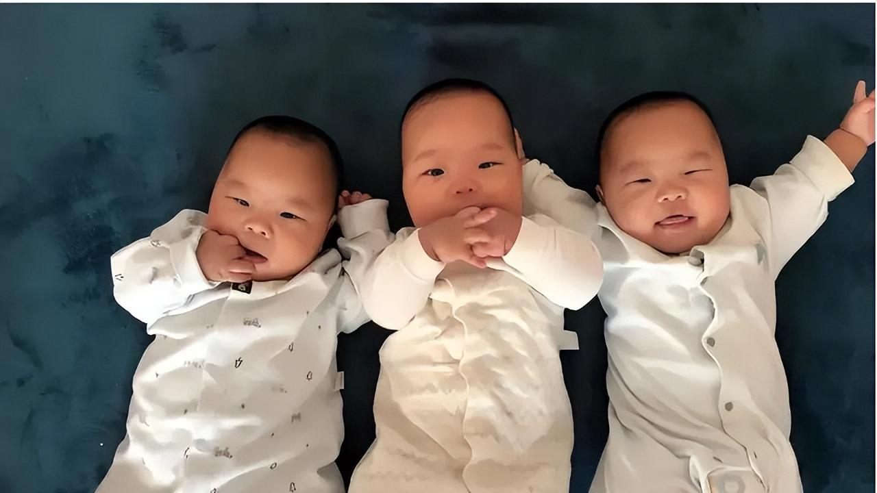 95后妈妈剖腹生双胎又怀三胎，得知3个女儿，月薪8千老公快哭了