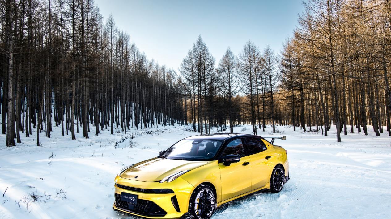 被10.38万起+0息香到了！崇礼滑雪竟被领克03家族圈粉