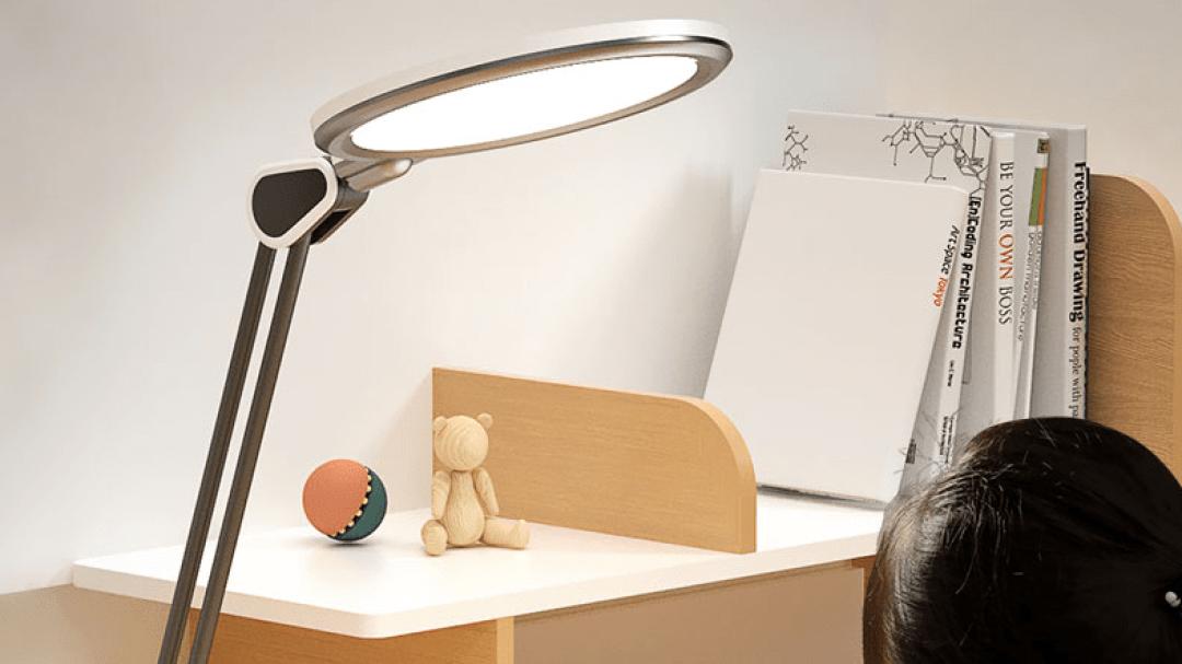 护眼吸顶灯怎么选？实测对比5大品牌，这份“避坑指南”请收好