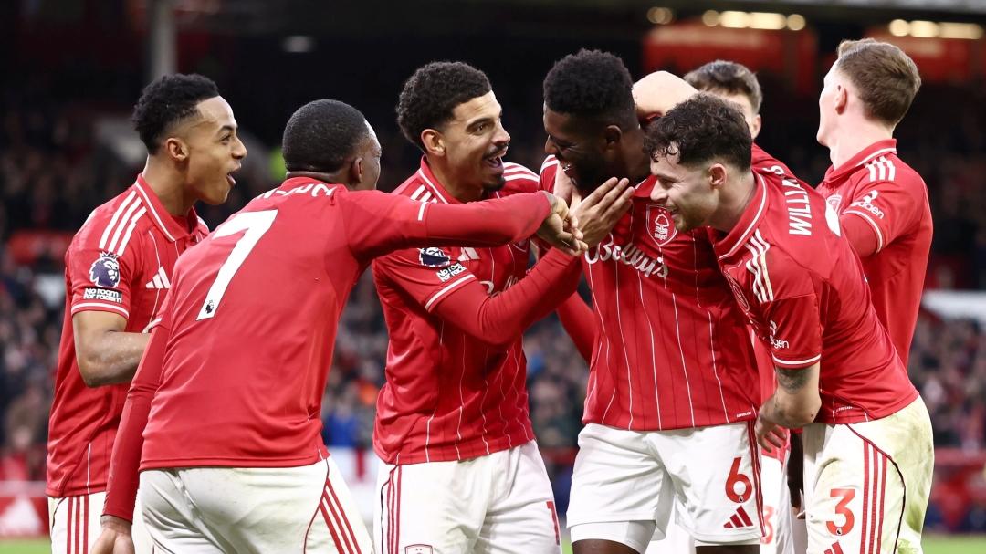 今夜英超保级生死战！西汉姆联9轮不胜迎战诺丁汉森林4连败，谁更绝望？今日聚焦这场及另外三场核心赛事。