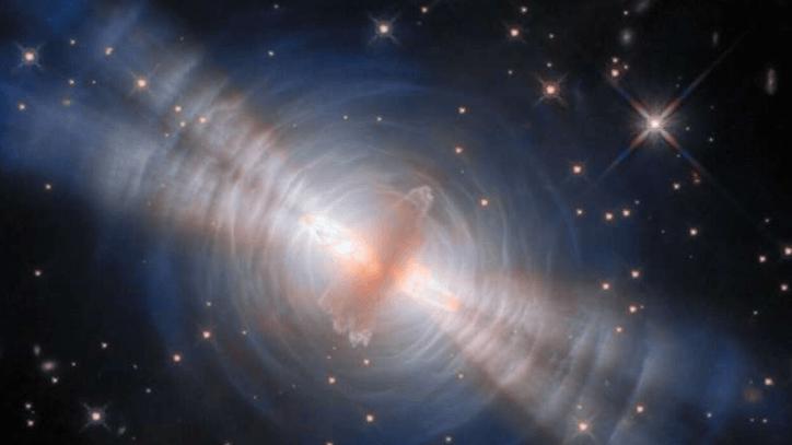 哈勃再探宇宙之谜：蛋状星云最新影像惊艳亮相