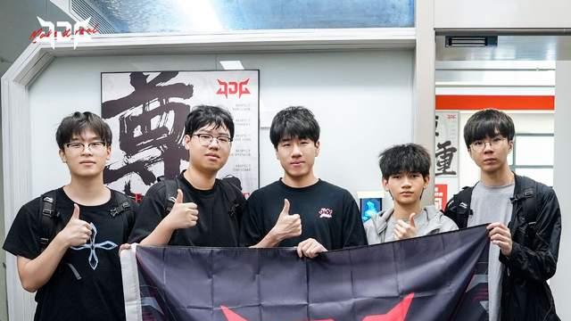 EWC世俱杯巴黎开战，BLG首战MKOI力争开门红，JDG力战MSI季军LYON
