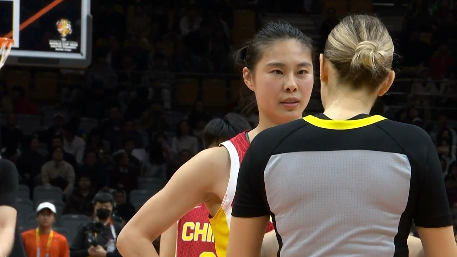 中国女篮：2大问题险输球，2球员发挥不佳，陈玉婕成奇兵