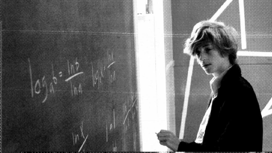 比尔·盖茨50年前大骂用户偷软件，后来微软却靠盗版成了全球第一？