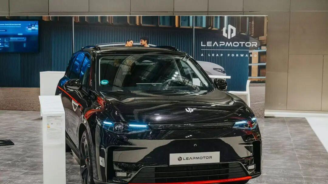 巨亏1800亿后，全球第一大车企联盟，决定用中国车企技术救命