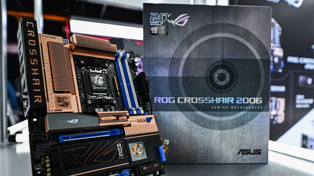 信仰集结！小A来带你游览ROG 20周年信仰殿堂！