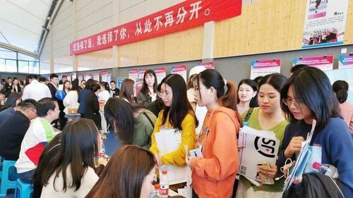 求职焦虑、上班迷茫？进厂打工人的实用稳心指南