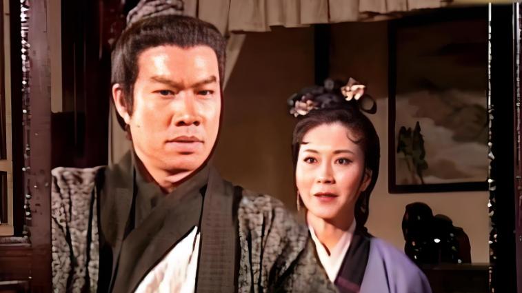 难怪郭靖会坦然赴死，你看黄蓉把什么给了周伯通，瑛姑也无可奈何