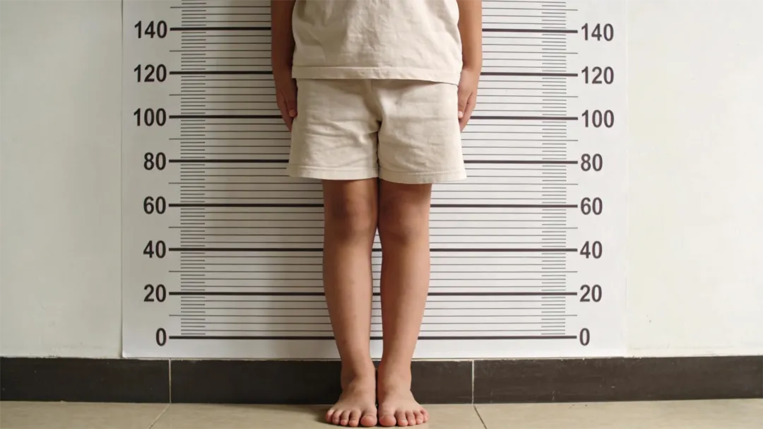 孩子长时间不长个该怎么办？3个方法帮助孩子长高高