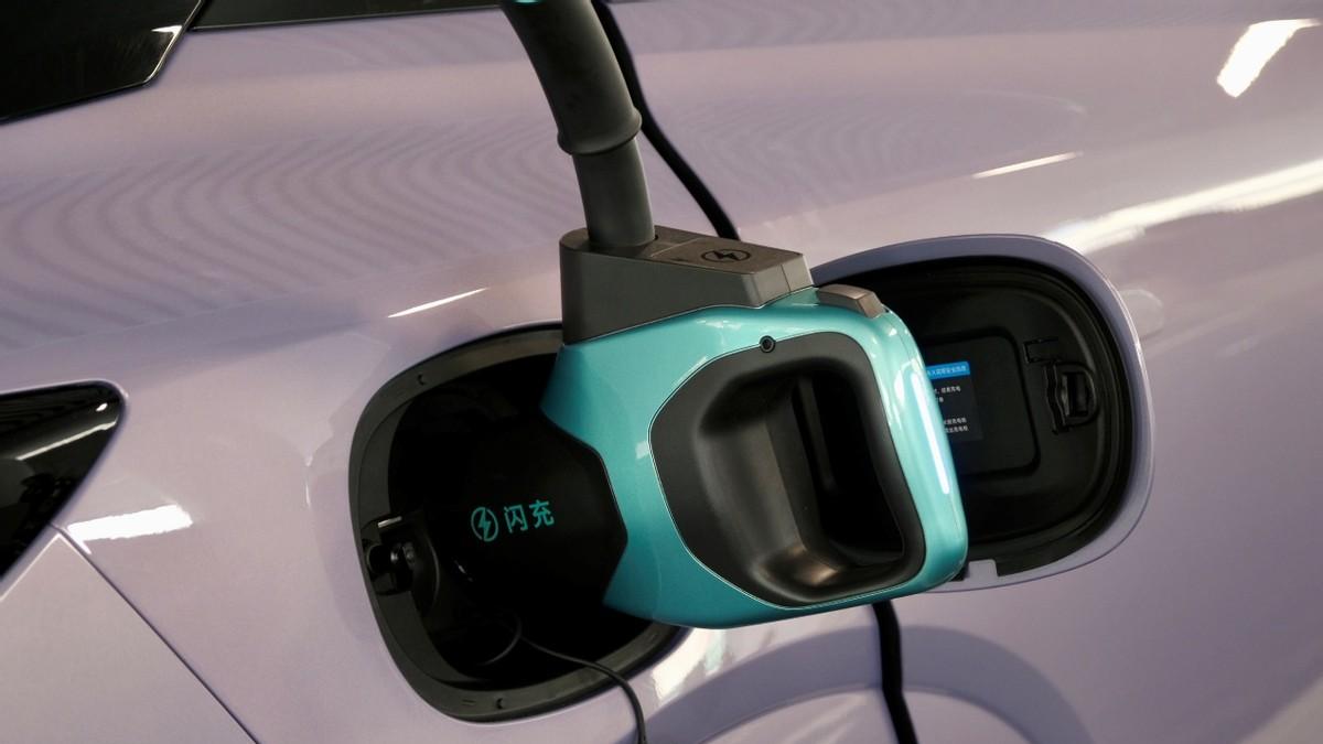 年轻人第一台GT！比亚迪2026款海豹06 GT新车主交付开启