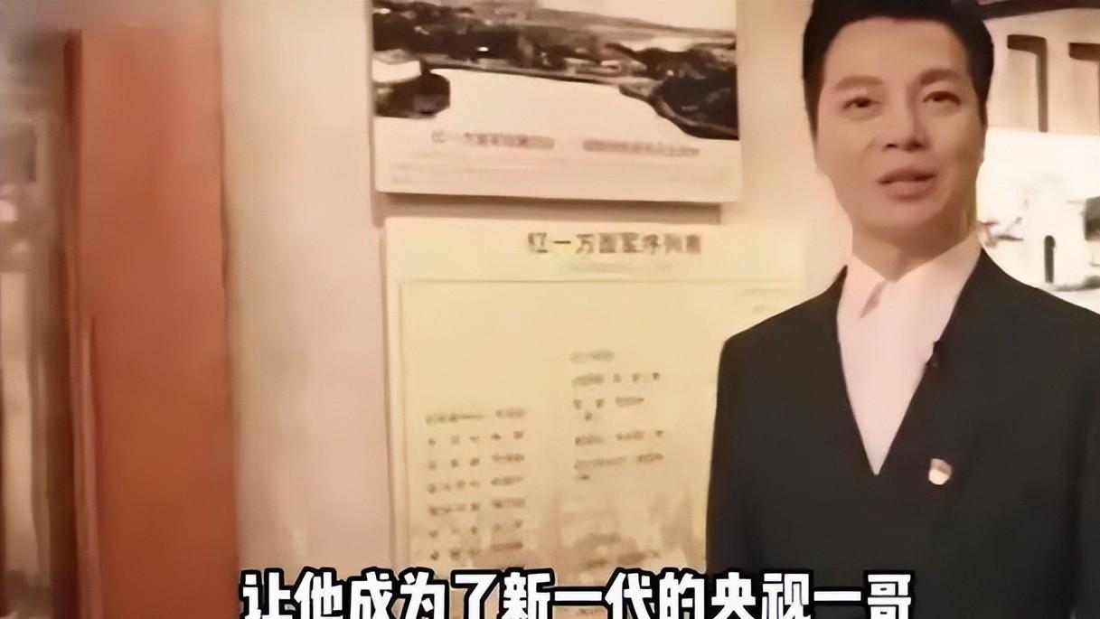 C位八年零差评，谣言满天飞，他到底靠啥站稳脚跟？