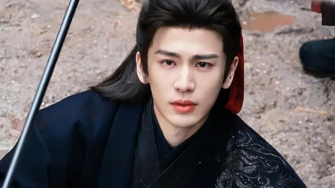 《逐玉》最新剧情炸上热搜！甜虐反转不断，剧粉原著粉吵翻了