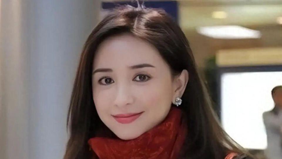 58岁吴婉芳近况曝光！富商老公已去世9年，如今与3个子女相依为命