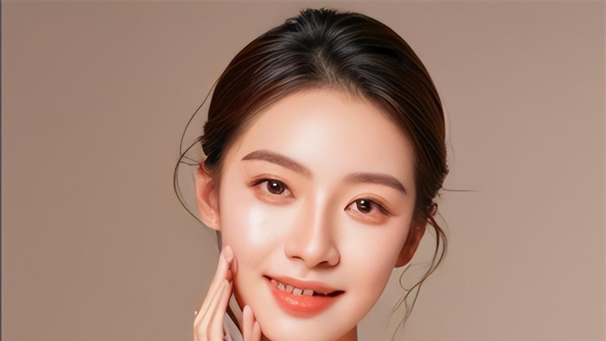 时尚圣经VOGUE评选 美白补水护肤品排行榜 让肌肤真亮白水嫩