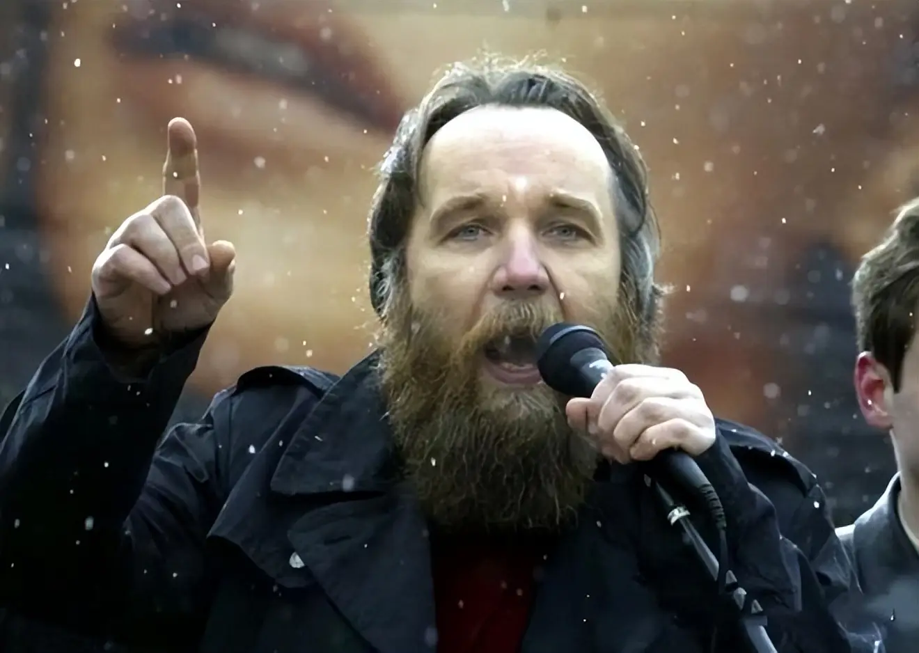 居心叵测！“俄国国师”杜金又拱火：放任委伊两国沦陷，中国将会下一个遭殃且无援手