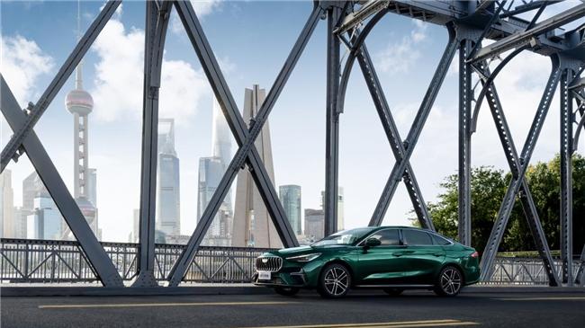 从空间到配置全面越级，新帝豪重新定义家轿车标准