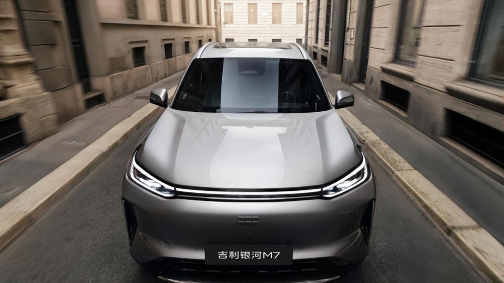 承M系列旗舰底蕴，银河M7以高价值产品力领潮新能源赛道