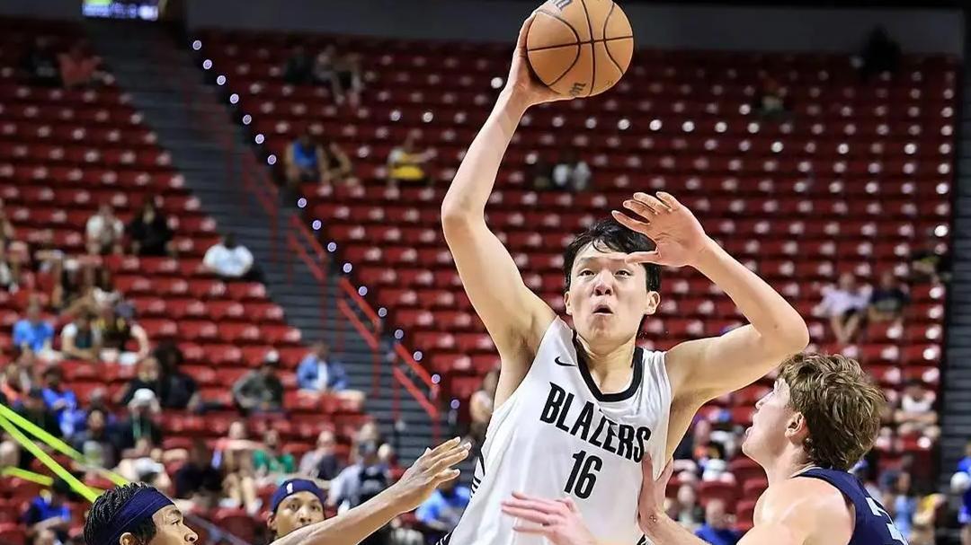 暂别NBA，杨瀚森下放发展联盟，开拓者还能等他多久？