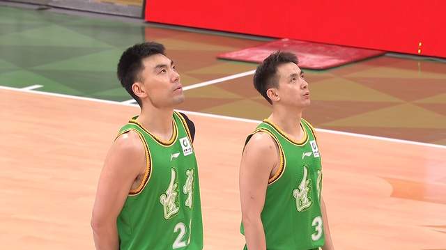 止住连败，辽宁男篮小胜残阵新疆，赵继伟复出24+7 激活莫兰德吃饼