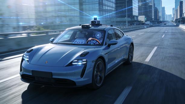 雷军披露：小米机器人已进厂“实习”，无人驾驶有新时间表