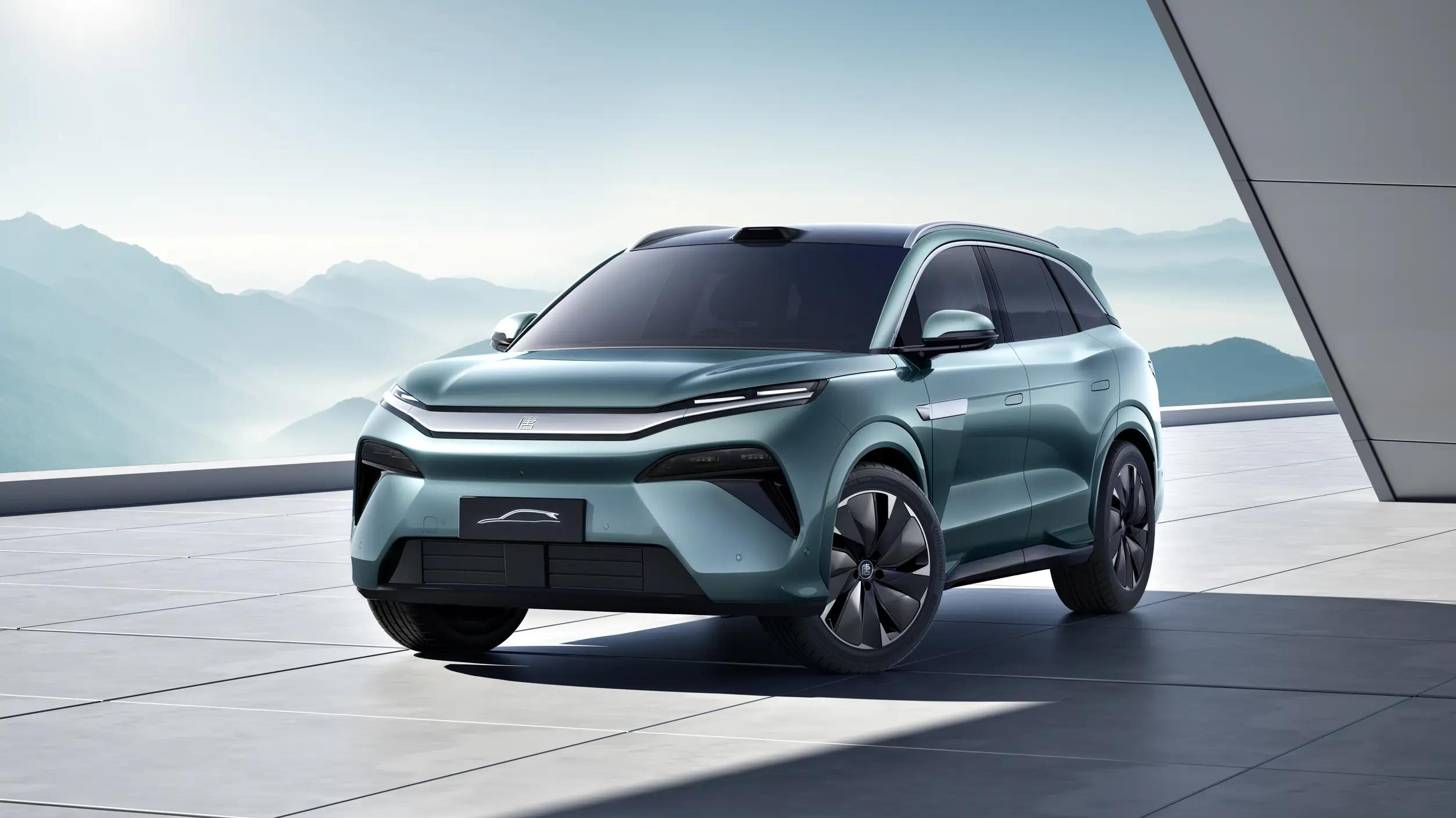 比亚迪工龄最长的员工，干了31年，把他开除，是不是要赔很多钱？