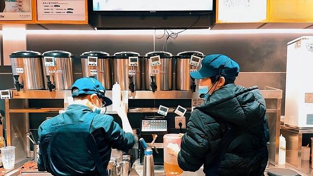 新茶饮品牌食品安全争议事件的网络舆论发酵与品牌应对分析报告