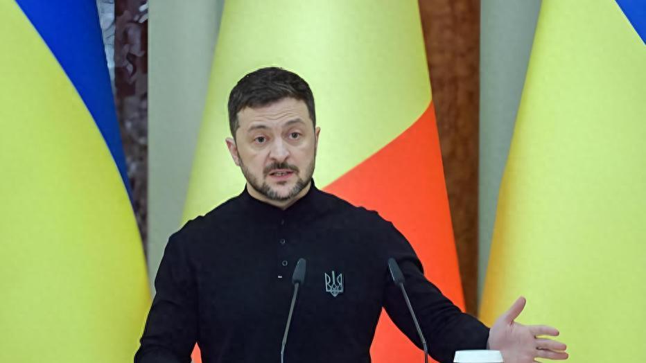 4年激战，泽连斯基确认5.5万乌军阵亡，7万人失踪，俄军输麻了？