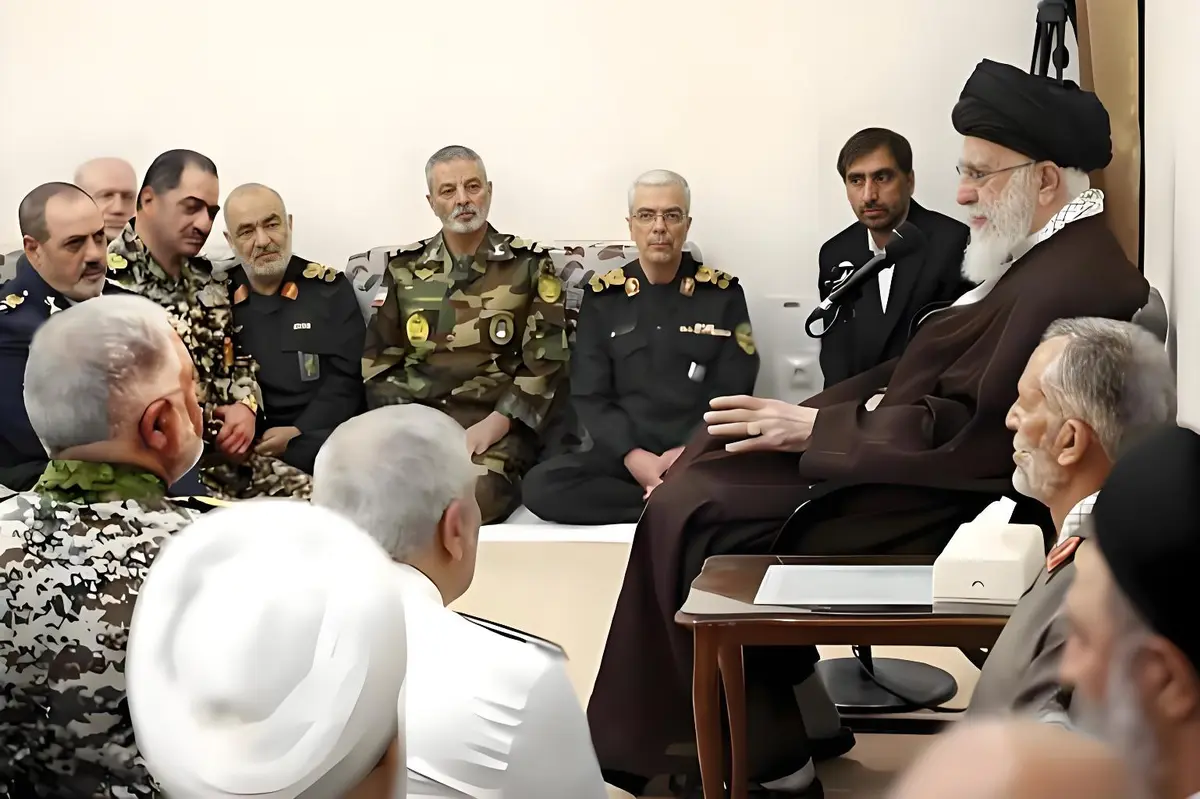 美伊以博弈：斩首穆吉塔巴，内塔尼亚胡的孤注一掷与中东困局