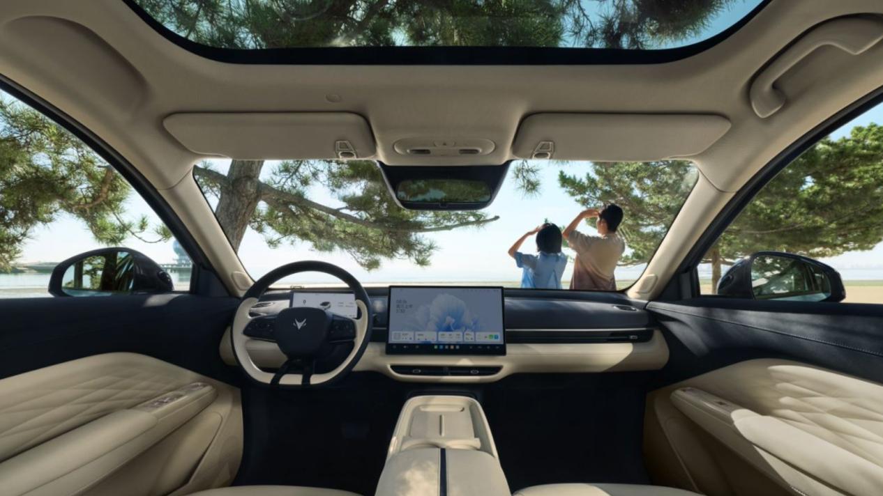 8万级家用纯电SUV抉择，极狐T1凭什么碾压零跑A10？