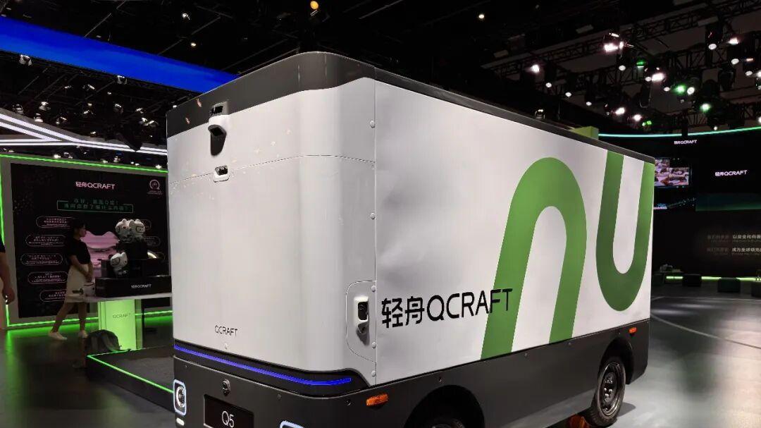 算力军备竞赛已过 物理AI领航时代到来