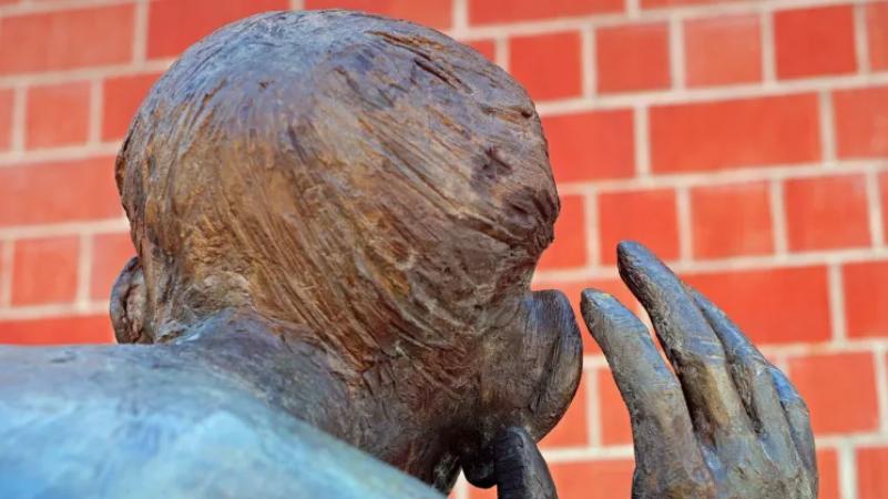 倾听的三个层次：你是在“听自己”，还是在“听见他”？