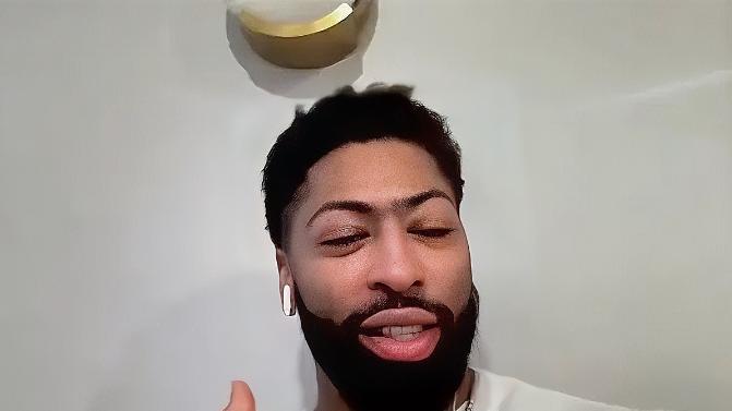 浓眉含泪发声：我帮湖人夺冠，却被像快递一样“闪送”走！