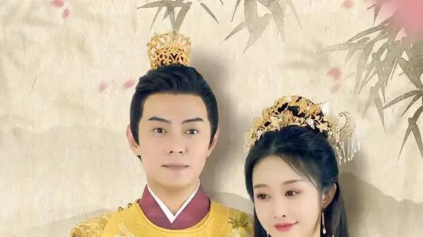 《从驸马到皇帝》穿越逆袭高能不断，权谋智斗与情感纠葛。