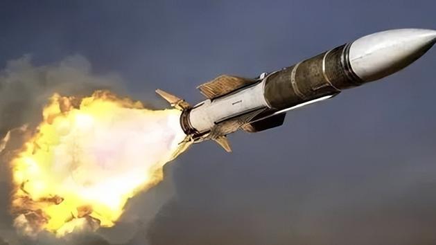 远程“烧火棍”救得了火？印度苏30要装R-37M，想猎杀中巴预警机