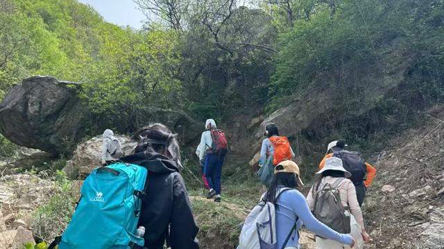 第一次体验唯品会，发现五一出行省钱新方法