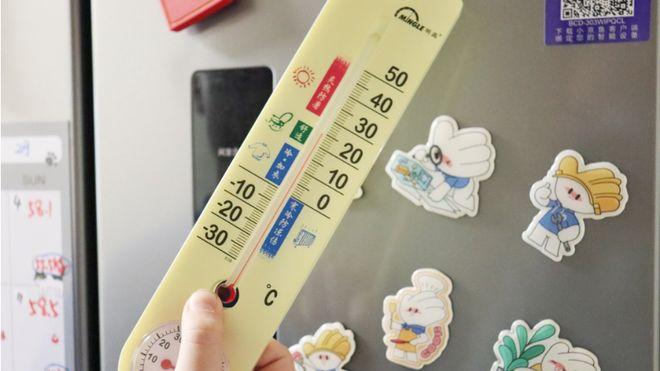 冰箱上的隐藏开关，冬天记得打开，春天记得关上！