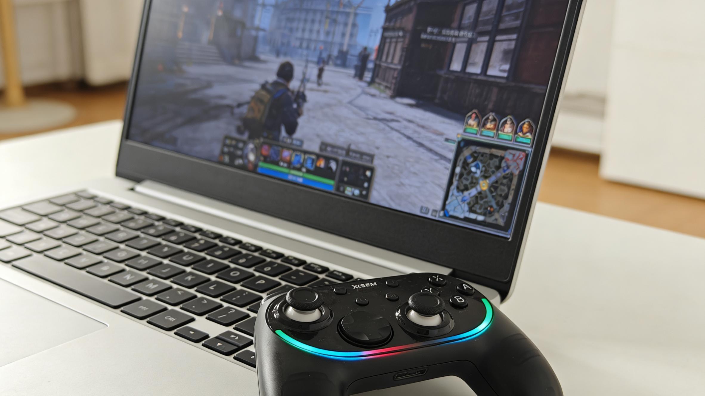 200块买到原装手感？西圣GC1游戏手柄体验：连招稳、准心狠！