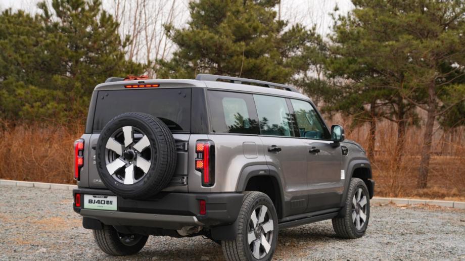 硬派也能“软着陆”？BJ40增程元境智行版的长途新解法