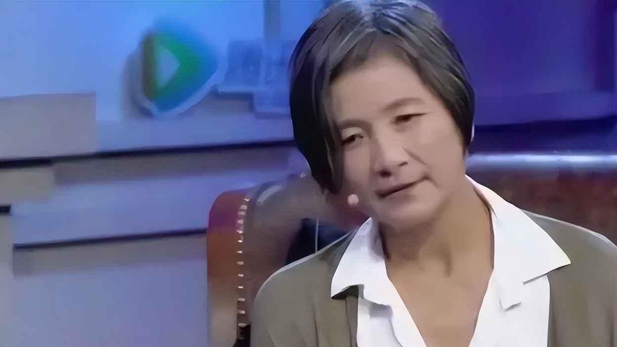 张柏芝如今很少提过去，当年她拼命怀孕却屡次流产, 这背后藏着一段被误读的婚姻真相