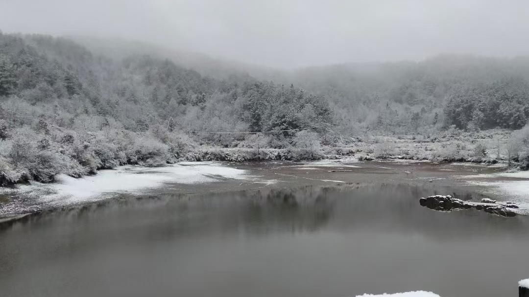 水库水雨情监测仪安装方法