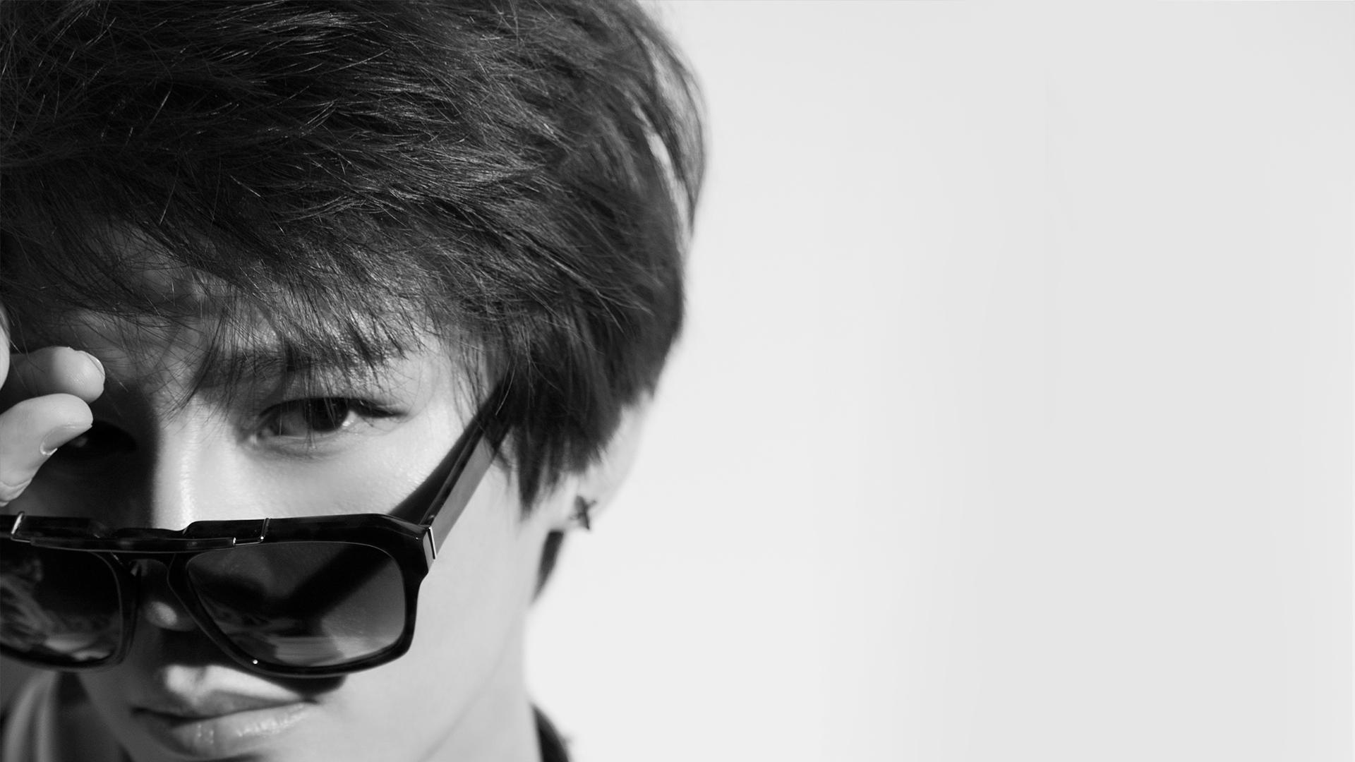 陈奕天最新曝光的复古时尚大片