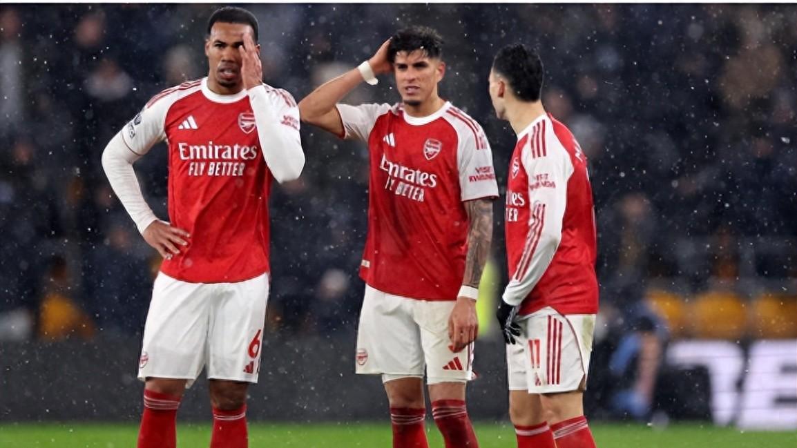 曝皇马挖阿森纳王牌铁卫遭拒！