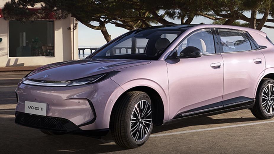 极狐T1破局A0级赛道：极狐汽车以德系质感征服年轻用户