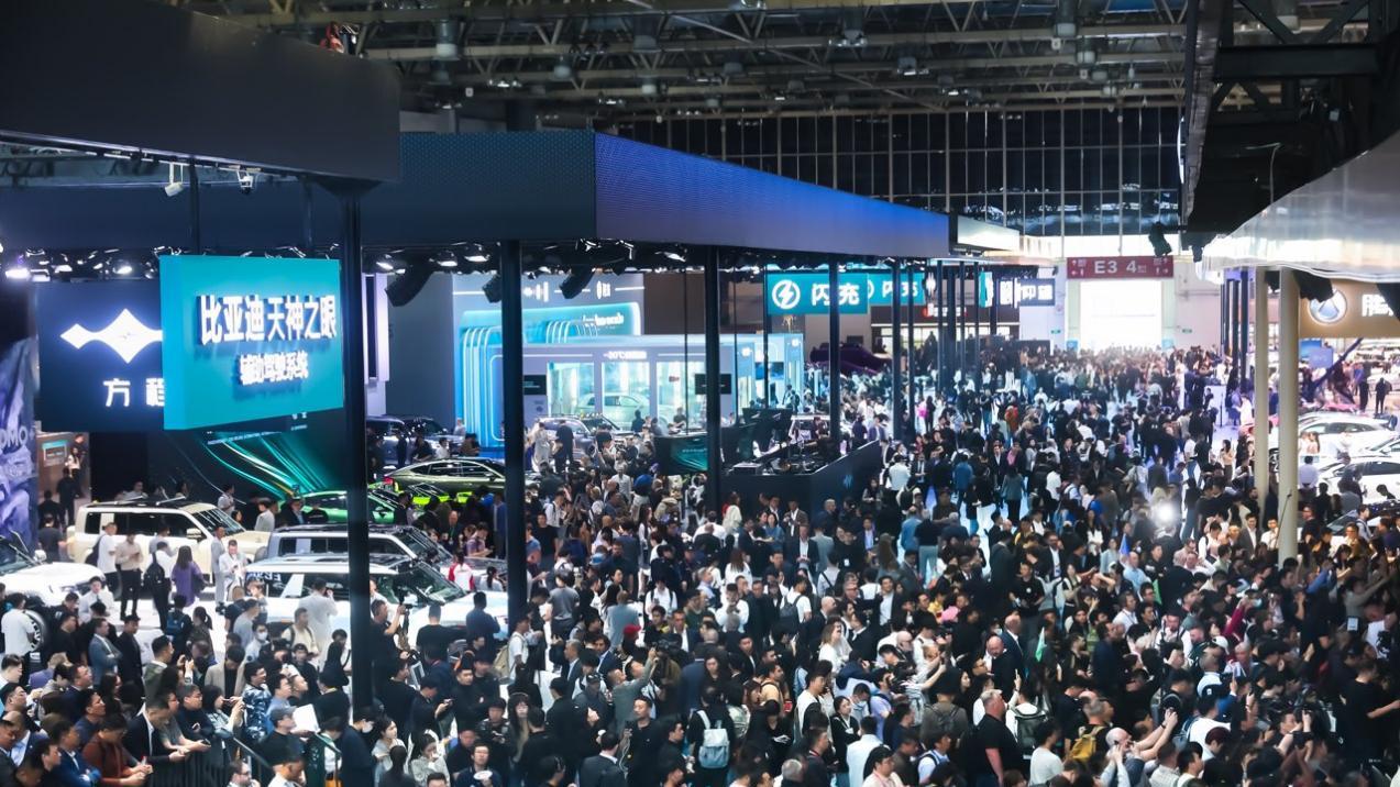 比亚迪集团包馆北京车展E3馆 五网四品牌同台亮相