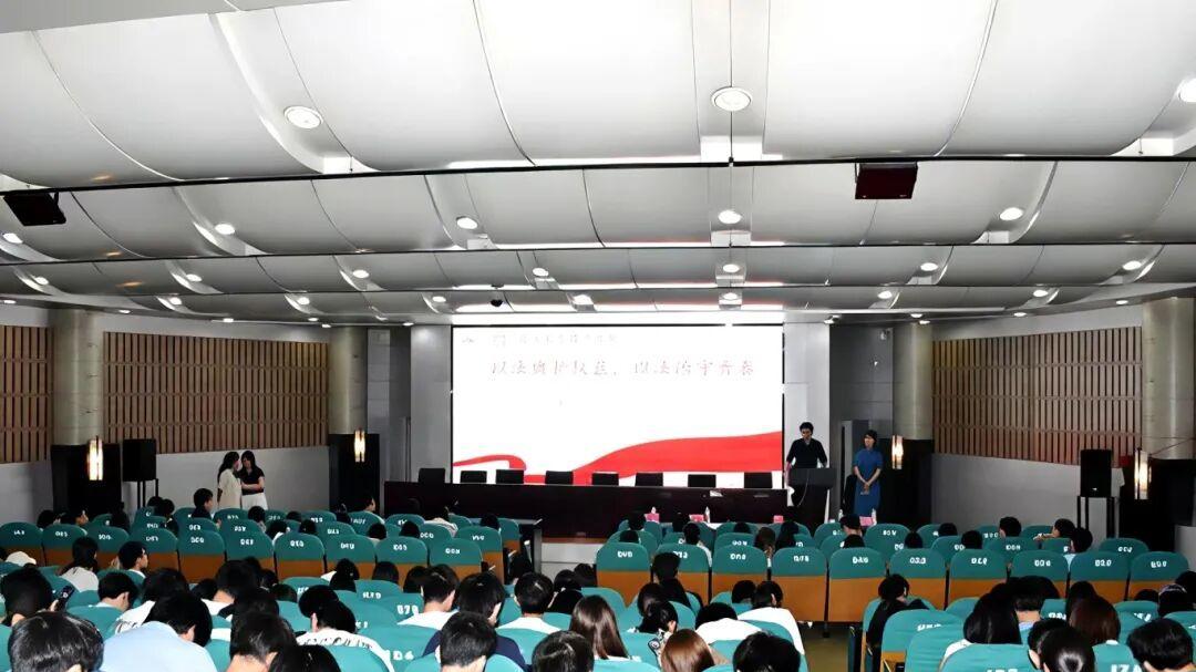 “皖家和美”健康婚姻家庭指导服务（三）——走进安徽大学
