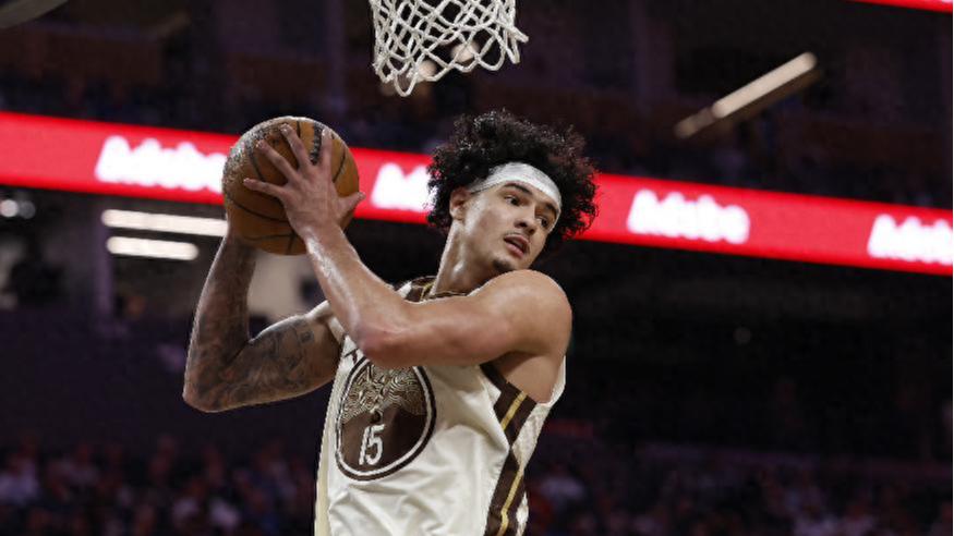 勇士大胜灰熊！8人上双，多人保持高效，没格林真流畅！